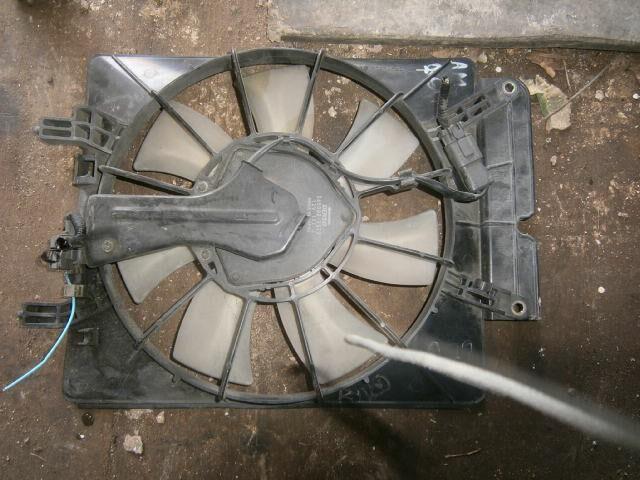 Диффузор радиатора Хонда СРВ в Красноярске 24032
